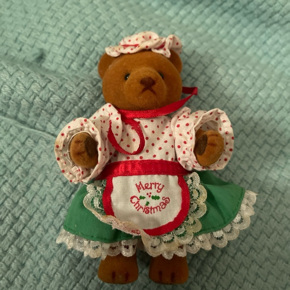 Vintage FELT TEDDY BEAR Figurine  Merry Christmas  Adorable 4 In